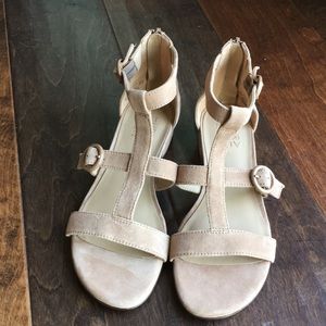 Naturalizer Tan Mabel Sandals 7 1/2